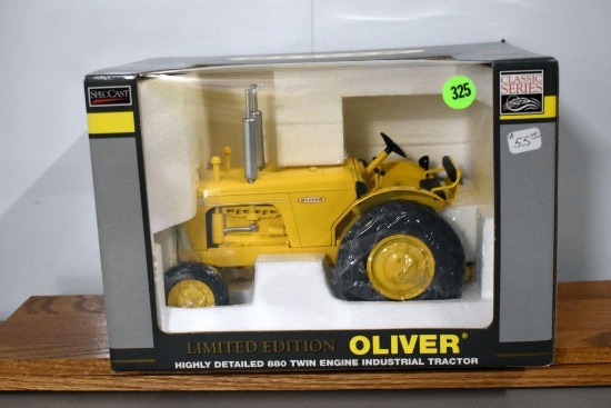 SpecCast Limited Edition Oliver Highly Detailed 880 Twin Engine Industrial Tractor with Box, 1/16