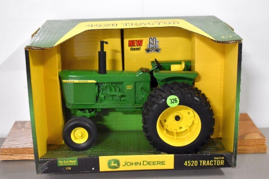 Ertl John Deere 4520 Tractor with Box, 1/16