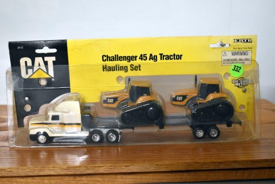 Ertl Cat Challenger 45 Ag Tractor Hauling Set with Package