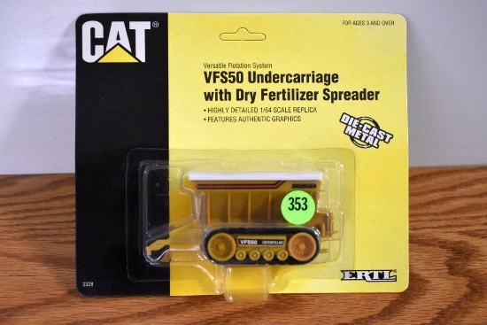 Ertl Cat VFS50 Undercarriage with Dry Fertilizer Sprayer, 1/64