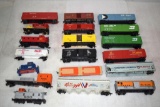 (19) Assorted HO Scale Railroad Cars