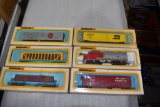 (6) Bachmann Assorted HO Scale Railroad Cars with Boxes