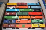 Assorted HO Scale Railroad Box Cars