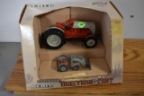 Ertl Tractors of the Past Ford 8N with Box, 1/16