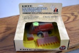 Ertl International Harvester Combine with Interchangeable Heads with Package, 1/80