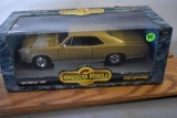 American Muscle 1966 Pontiac GTO with Box, 1/18