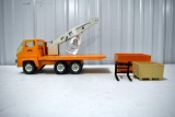 70's Tonka Rotary Lift Crane with (2) Boxes and Forks, Good Original Toy