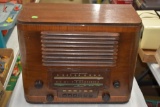 Vintage Delco Radio Model R 1141; Unknown Condition