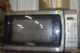 Haier 1050 Watt Microwave, Aluminum Stock Pot