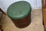 Barrel Stool with Padded Lid