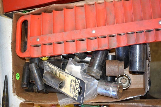 Assorted Sockets: 1/2" and 3/4" Drive