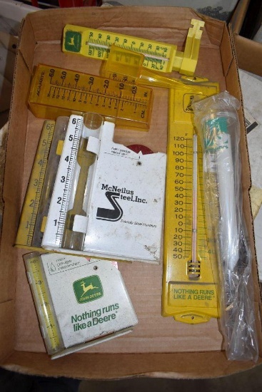 John Deere Rain Gauges