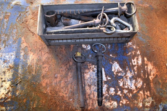 Draw Pins, Connector Links