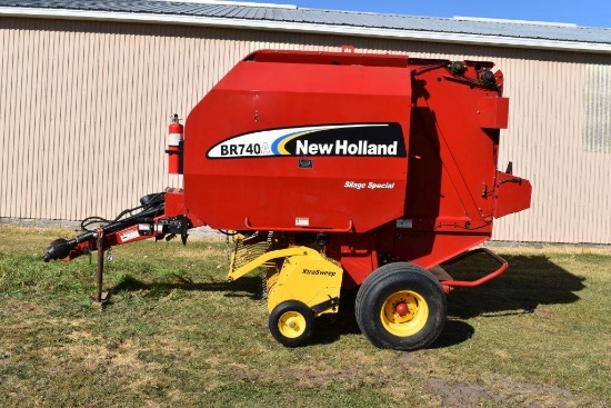 New Holland BR740A Round Baler, Twine or Net, Silage Special, 6 Belt, 80" Pickup, Monitor, 1874