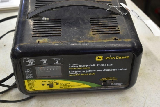 John Deere 50 Amp/10 Amp Battery Charger with Engine Start