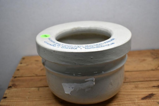 Hudson Salt Cup and Mineral Feeder, 5" Tall