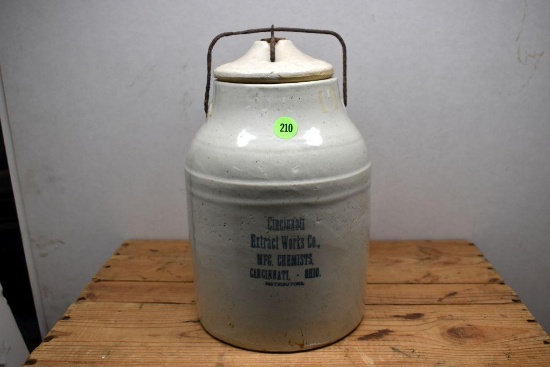 Preserve Jar with Lid, "Cincinnati Extract Works Co, Mfg. Chemists, Cincinnati, Ohio" Advertising,