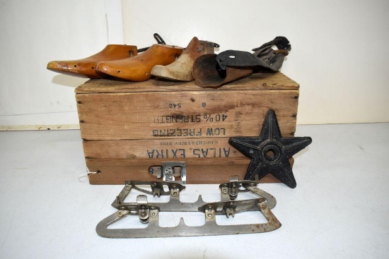 Primitive Ice Skates, Bell, Primitive Shoe Molds