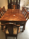 Dining room table w/ 2 leaves