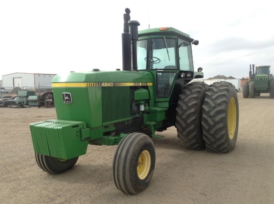 1982 John Deere 4840 Farm Tractor 3 Point Hitch Engine Type: 6 Cylinder , F