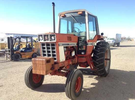 International 986 Farm Tractor Engine Type: 6 Cylinder , Fuel Type: D , Tra