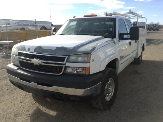2006 Chevrolet Silverado 2500HD Truck 4WD V8, 6.6L T , Fuel Type: D , Trans