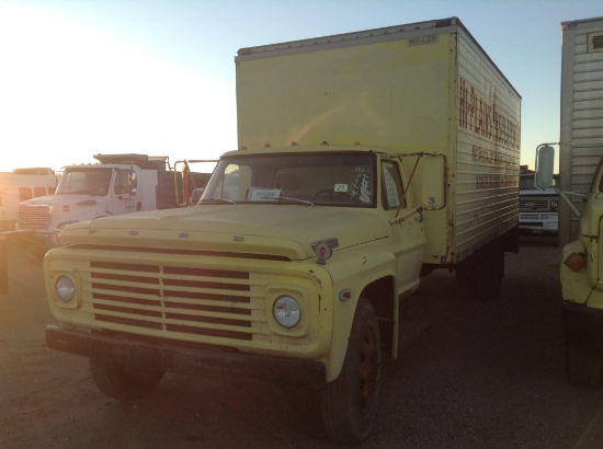 1969 Ford 600 Box Truck rwd V8 , Fuel Type: G , Transmission: 4 Speed Manua