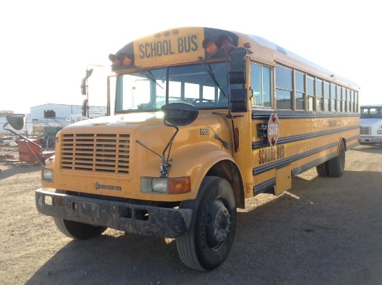 1998 International 3800 43 Passenger School Bus 4x2 I6 , Fuel Type: D , Tra