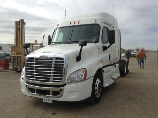 2010 Freightliner Cascadia Truck Tractor 4x2 I6 , Fuel Type: D , Transmissi