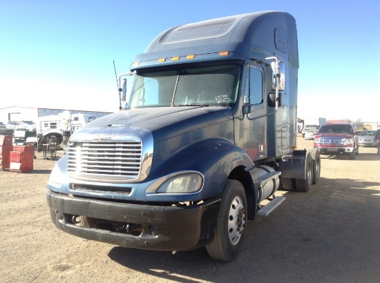 2003 Freightliner Columbia Sleeper Truck Tractor 4x2 I6 , Fuel Type: D , Tr