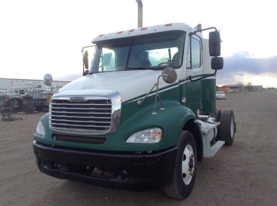 2007 Freightliner Columbia Truck Tractor 4x2 In Line 6 , Fuel Type: D , Tra