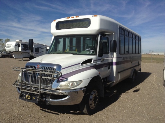 2011 Navistar 3200 Transit Bus 4x2 6 Cylinder , Fuel Type: D , Transmission