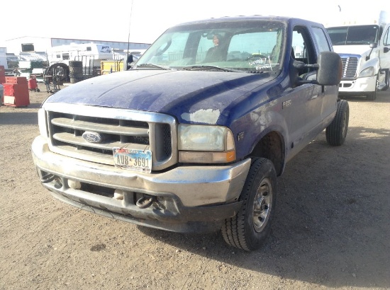 2003 Ford F-250 Super Duty Pickup Cab & Chassis RWD V10, 6.8L , Fuel Type: