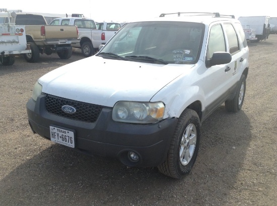 2005 Ford Escape SUV AWD V6, 3.0L , Fuel Type: G , Transmission: A4 , Color