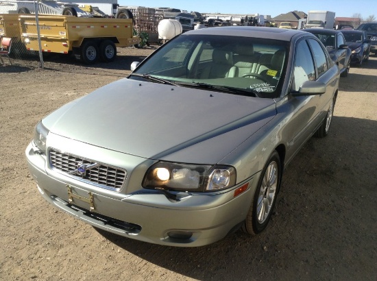 2004 Volvo S80 Sedan Car FWD I6, 2.9L TT , Fuel Type: G , Transmission: A4