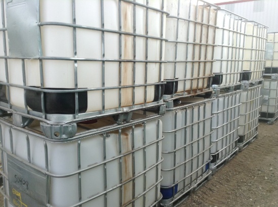 (8) 250 Gallon Poly Cubes
