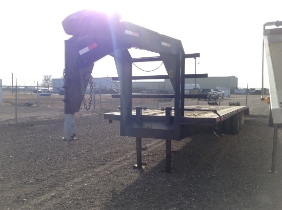 2004 Texas Bragg Flatbed Trailer , Length: 36' , Dual Tandem Axle , Goosene