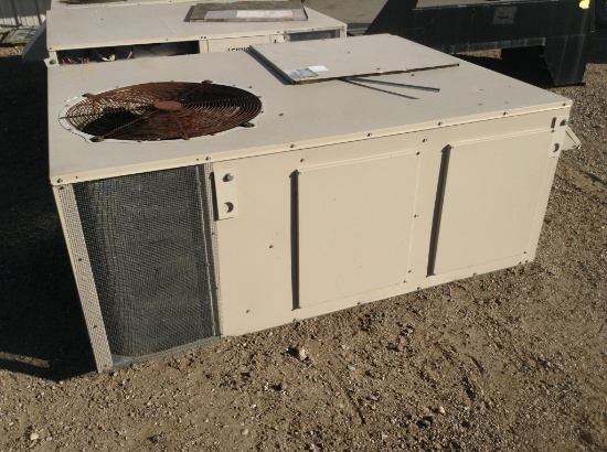 Lennox CHP20-653-1Y Roof Air Unit *NON OPERABLE* *NON OPERABLE* *NON OPERAB