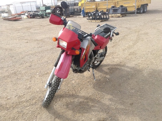 2006 Kawasaki KLR Dirt Bike Engine Type: 650 , Fuel Type: G , Transmission:
