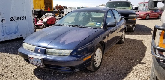 1998 Saturn S-Series Sedan Car