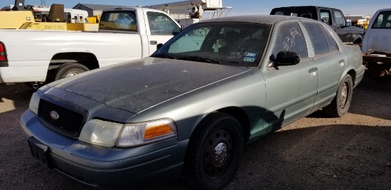 2006 Ford Crown Victoria Sedan Car