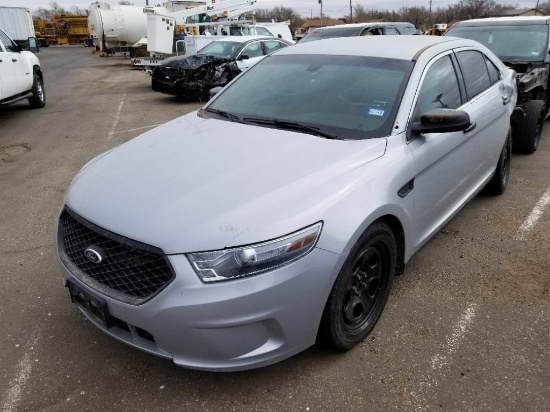 2013 Ford Taurus Sedan Car