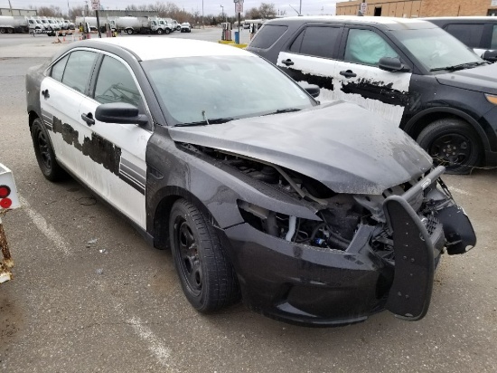 2013 Ford Taurus Sedan Car