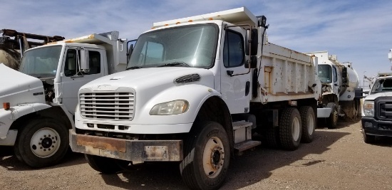 2005 Freightliner 12 Yd. Dump