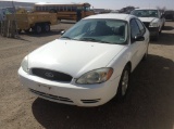 2005 Ford Taurus Sedan Car