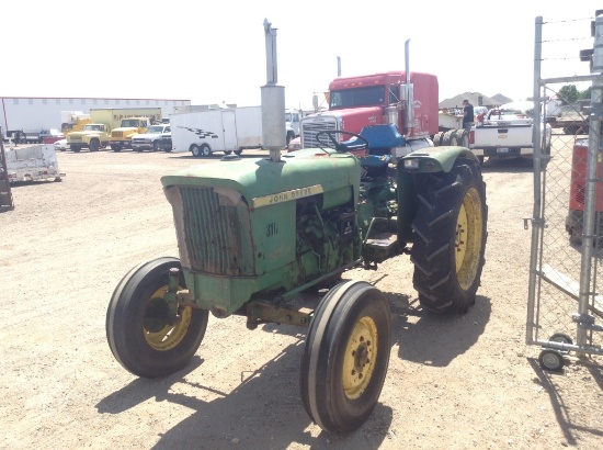 John Deere 310 Tractor