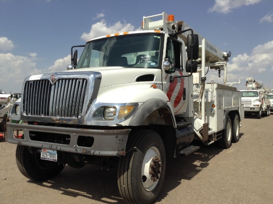 2004 International 7400 6X6