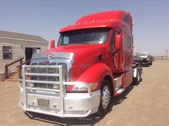 2007 Peterbilt 387 Sleeper Truck Tractor