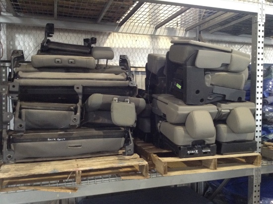 Console and Back Bench Seats for Ford Pickup