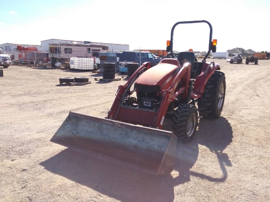 Case D45 Utility Tractor